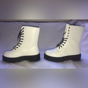 White boots size 10 new weeboo brand